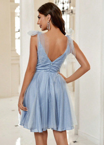 Светло-голубое кэжуал платье клеш SHEIN однотонное