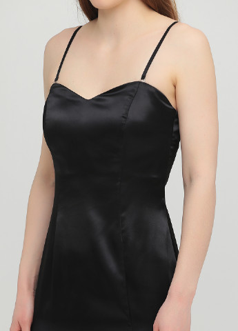 Черное коктейльное платье футляр Sarah Chole однотонное