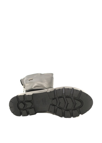 Черные зимние полусапоги Mila