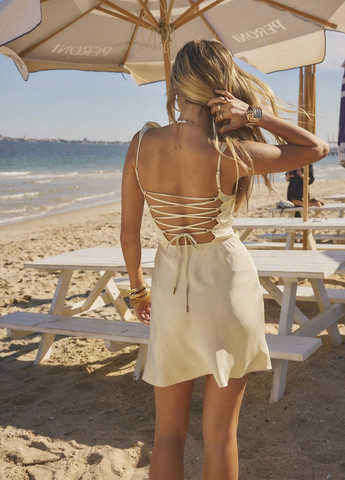 Кремова кежуал сукня з відкритою спиною SHEIN однотонна