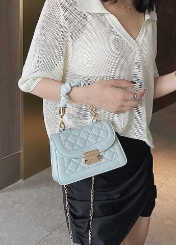 Жіноча класична сумочка з ручкою крос-боді через плече на ланцюжку блакитна зелена м'ятна бірюзова NoName (251204287)
