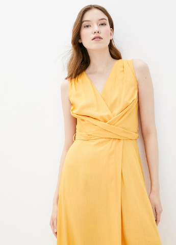Жовтий кежуал плаття, сукня на запах befree