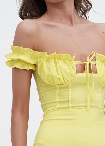 Жовтий кежуал сукня з відкритою спиною PrettyLittleThing однотонна