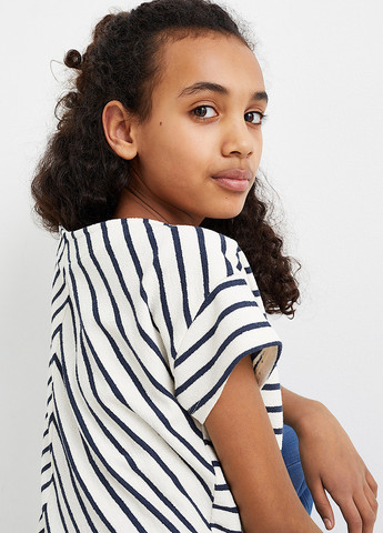 Молочна літня футболка C&A