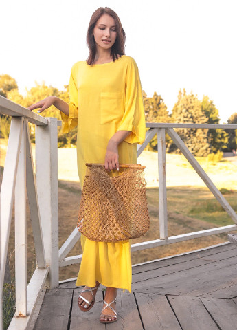 Желтое кэжуал платье оверсайз INNOE однотонное