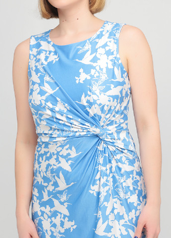 Блакитна ділова сукня футляр Yumi з малюнком