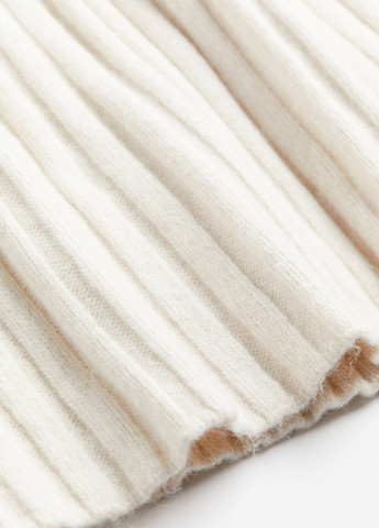 Молочное кэжуал платье силуэтная H&M однотонное