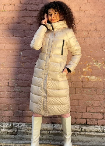Бежевый зимний Пуховик CHICLY