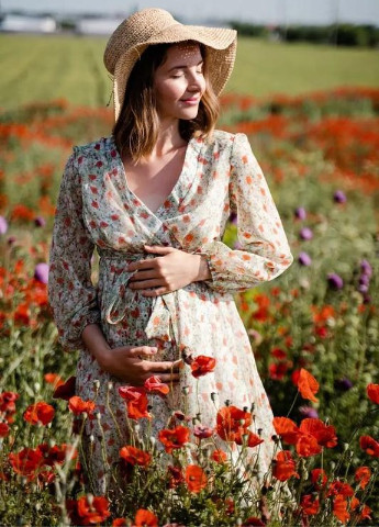 Салатовое кэжуал шифоновое платье для беременных и кормящих мам салатовое цветочное To Be с цветочным принтом