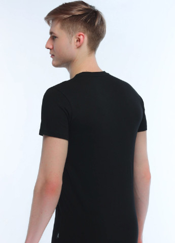 Чорна футболка Kosta