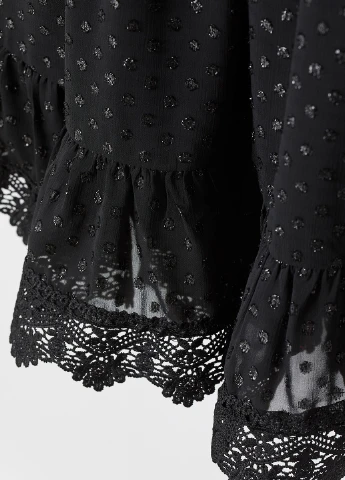 Черное коктейльное платье H&M в горошек