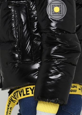 Черная зимняя куртка Kattaleya