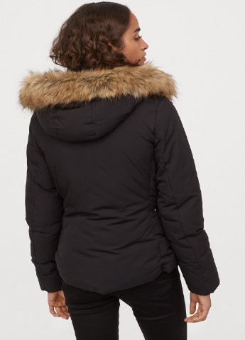 Черная демисезонная куртка H&M