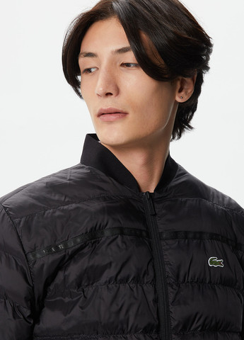 Черная демисезонная куртка Lacoste