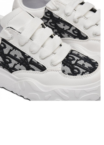 Белые демисезонные кроссовки женские 839910 No Brand