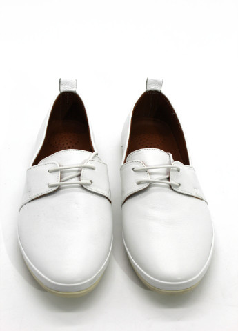 Белые мокасины Luciano Bellini со шнуровкой