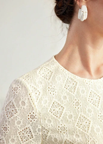 Молочная блуза SHEIN