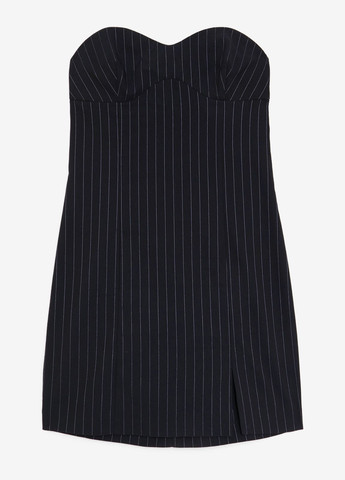 Черное кэжуал платье с открытыми плечами Jennyfer однотонное