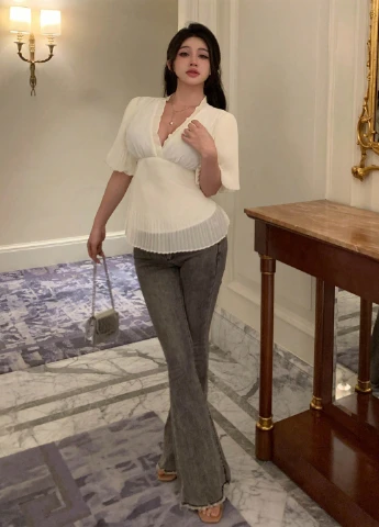 Молочная блуза SHEIN
