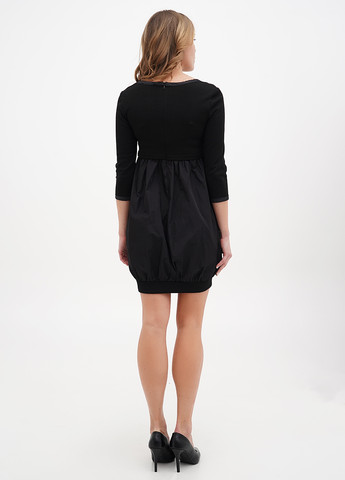 Черное кэжуал платье баллон Sassofono однотонное