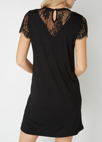 Чорна коктейльна сукня Tigha однотонна