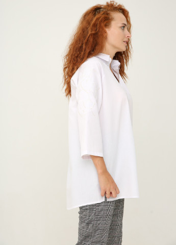 Белая демисезонная белая рубашка с рукавом реглан и вышивкой молочного цвета INNOE Белая блуза