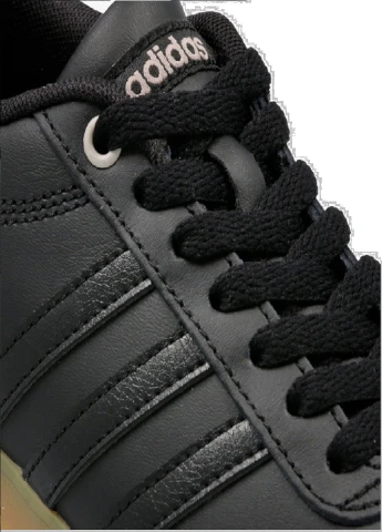 Кроссовки adidas чёрные всесезоны (186496388)
