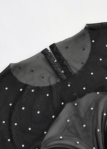 Черное коктейльное платье с открытой спиной SHEIN однотонное