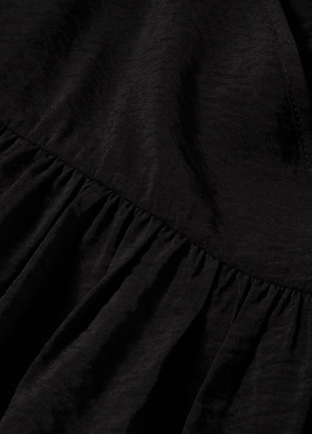 Черная летняя блуза на запах, с баской C&A