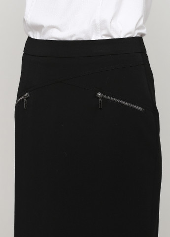 Черная офисная однотонная юбка BRANDTEX CLASSIC карандаш