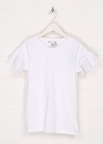 Белая летняя футболка с коротким рукавом F&F