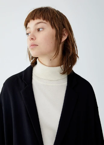 Черный женский жакет Pull & Bear однотонный - демисезонный