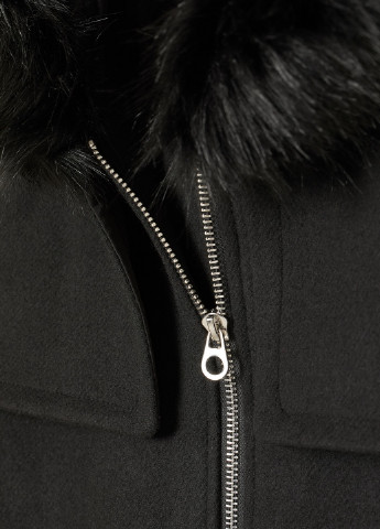 Чорна демісезонна куртка H&M