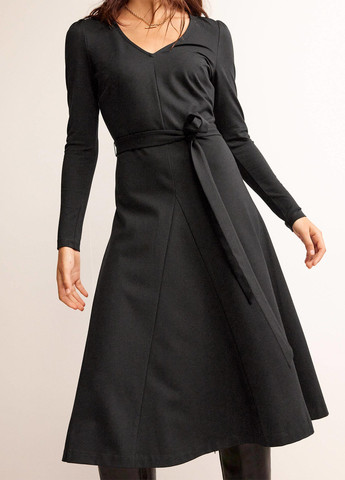 Черное кэжуал платье клеш Boden однотонное