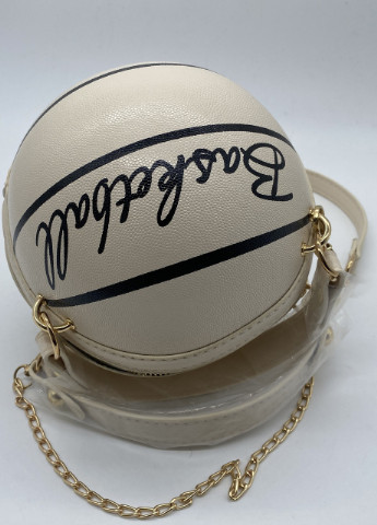 Жіноча класична кругла сумка баскетбольний м'яч на ланцюжку бежева молочна біла NoName (251204239)