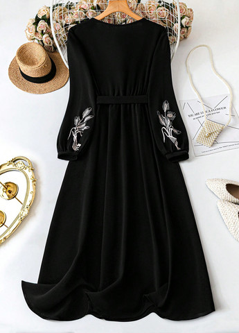 Черное праздничный, кэжуал платье а-силуэт SHEIN с рисунком