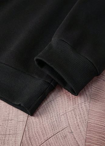 Черный свитшот SHEIN новогодний без декора (353087104)