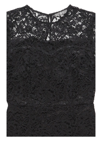 Черное коктейльное платье футляр Kiomi однотонное