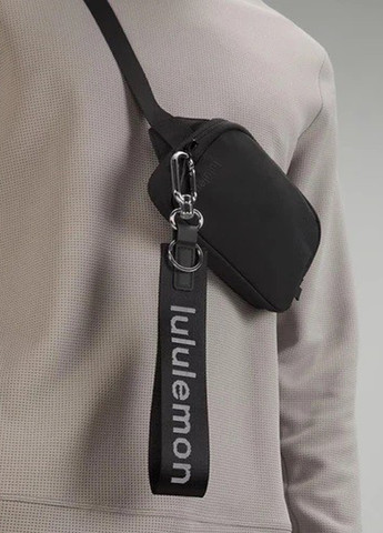 Брелок Lululemon Athletica (348077201)