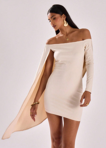 Айвори праздничный платье с открытыми плечами SHEIN однотонное