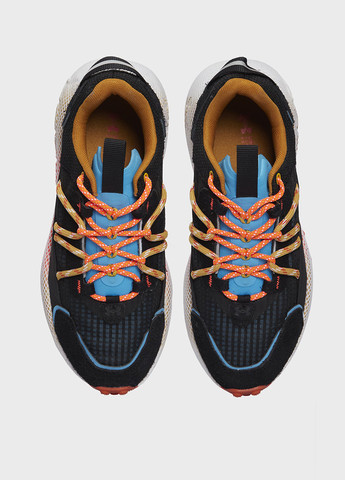 Черные всесезонные кроссовки Under Armour