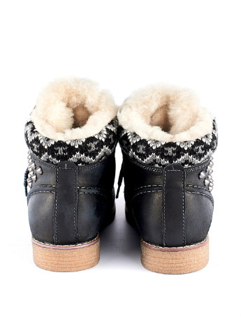Зимние ботинки дезерты Mida с заклепками