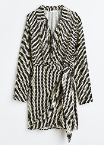 Комбинированное кэжуал платье на запах H&M с геометрическим узором