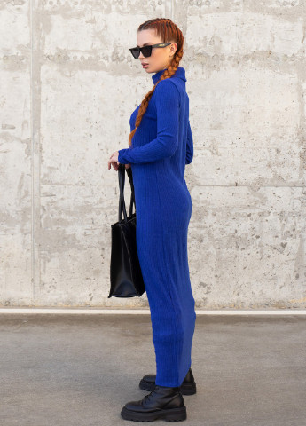 Синее повседневный теплое женское платье платье-водолазка ISSA PLUS однотонное