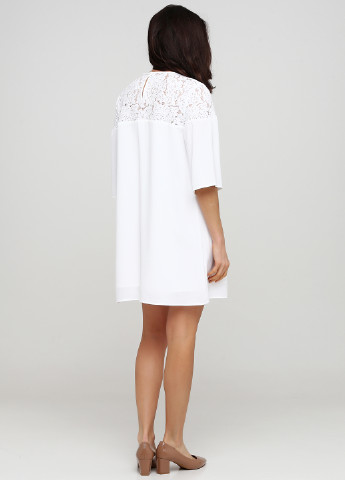 Білий кежуал плаття, сукня а-силует Carolina Cavour однотонна