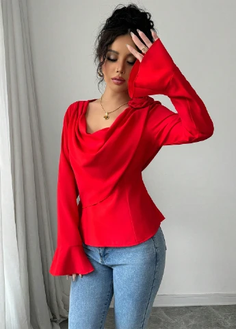 Красная блуза SHEIN