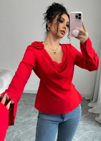 Красная блуза SHEIN
