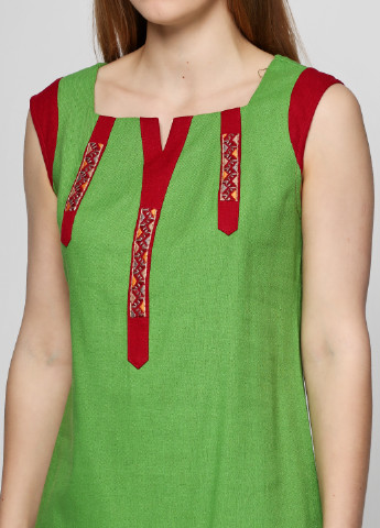 Зеленое кэжуал платье Ruta-S с орнаментом