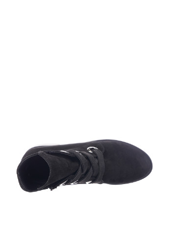 Осенние ботинки AVK со шнуровкой из натуральной замши