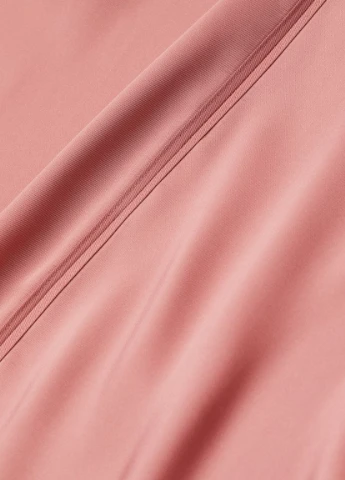 Светло-розовая h&m+ длинная атласная блузка H&M+